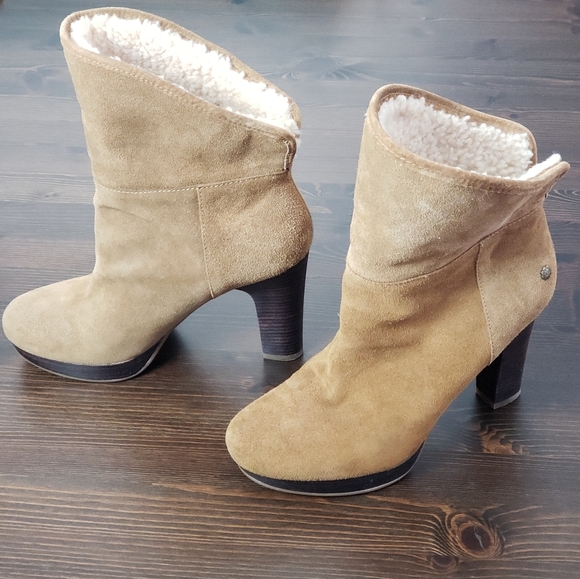 UGG Shoes - UGG booties in caramel suede